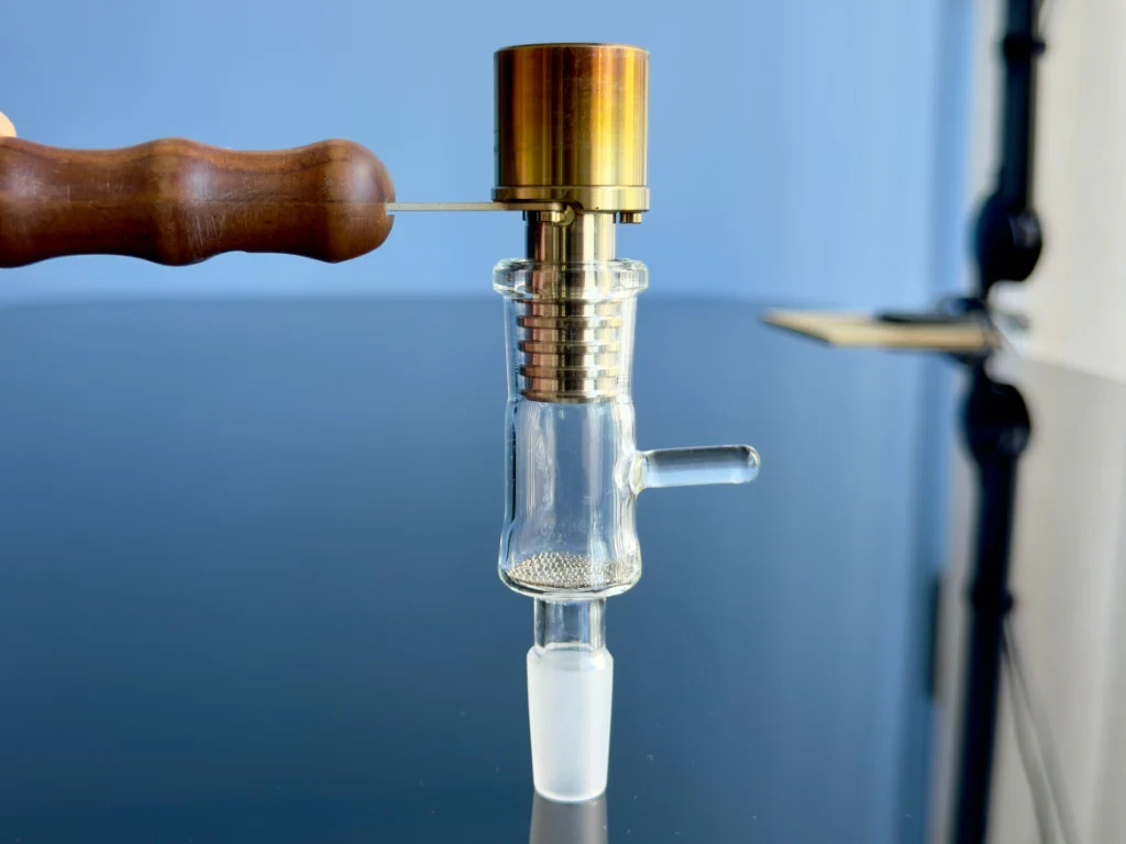 18mm Female XL Glass Injector Bowl